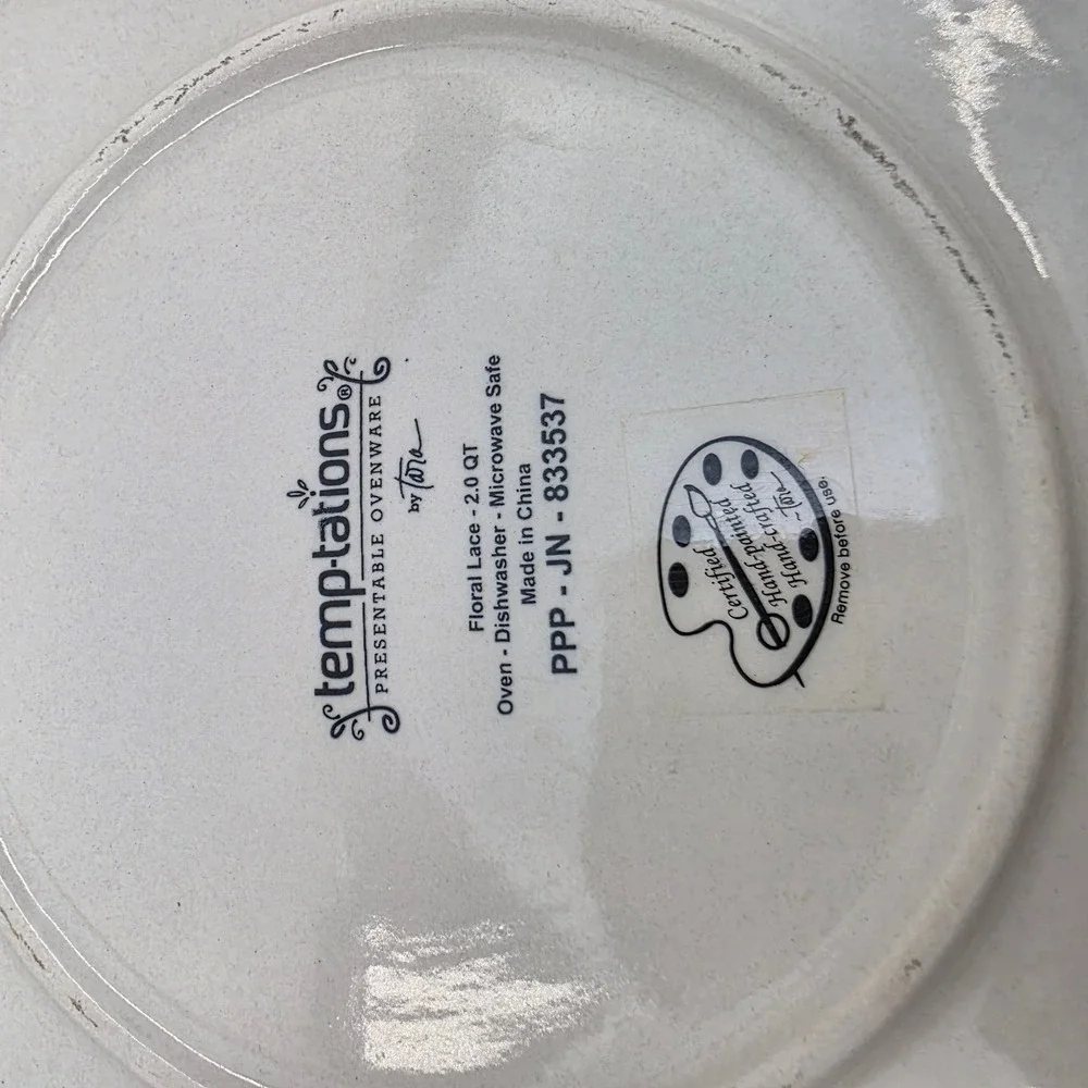 Temp-tations Floral Lace 2.0 QT Round Baker with Glass Lid Cranberry Purple O1
